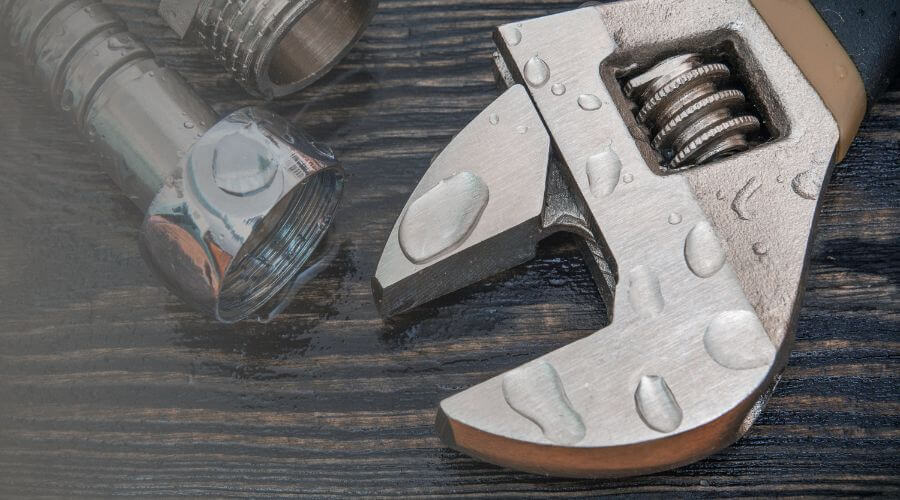 Why choose water damage restoration service for emergency flood repair in Phoenixe